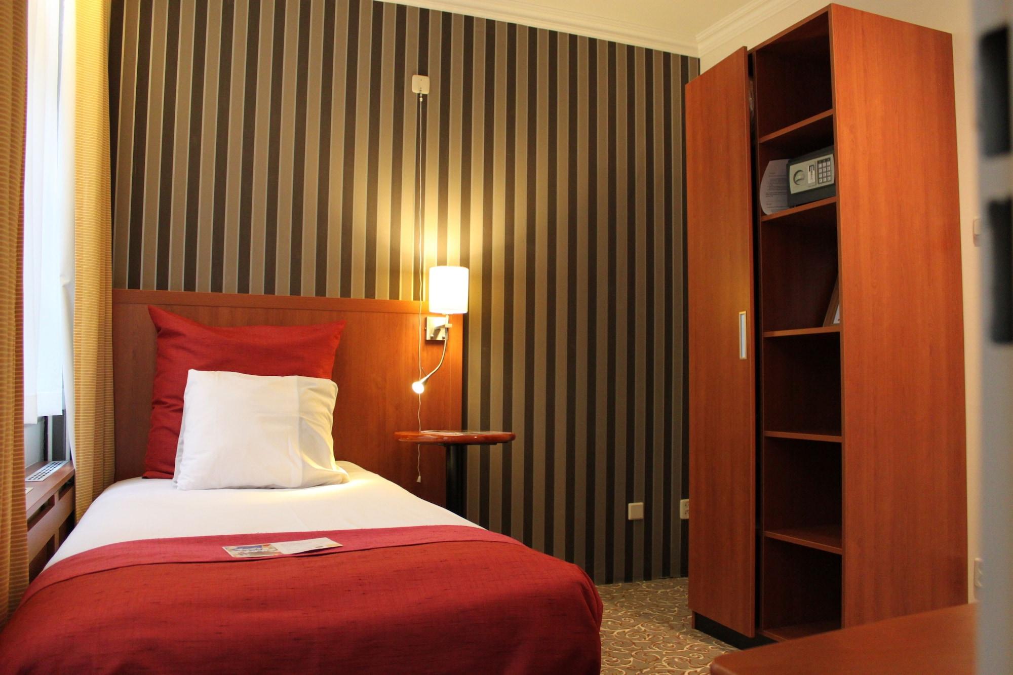 Grand Museum Hotel, BW Signature Collection Делфт Екстериор снимка